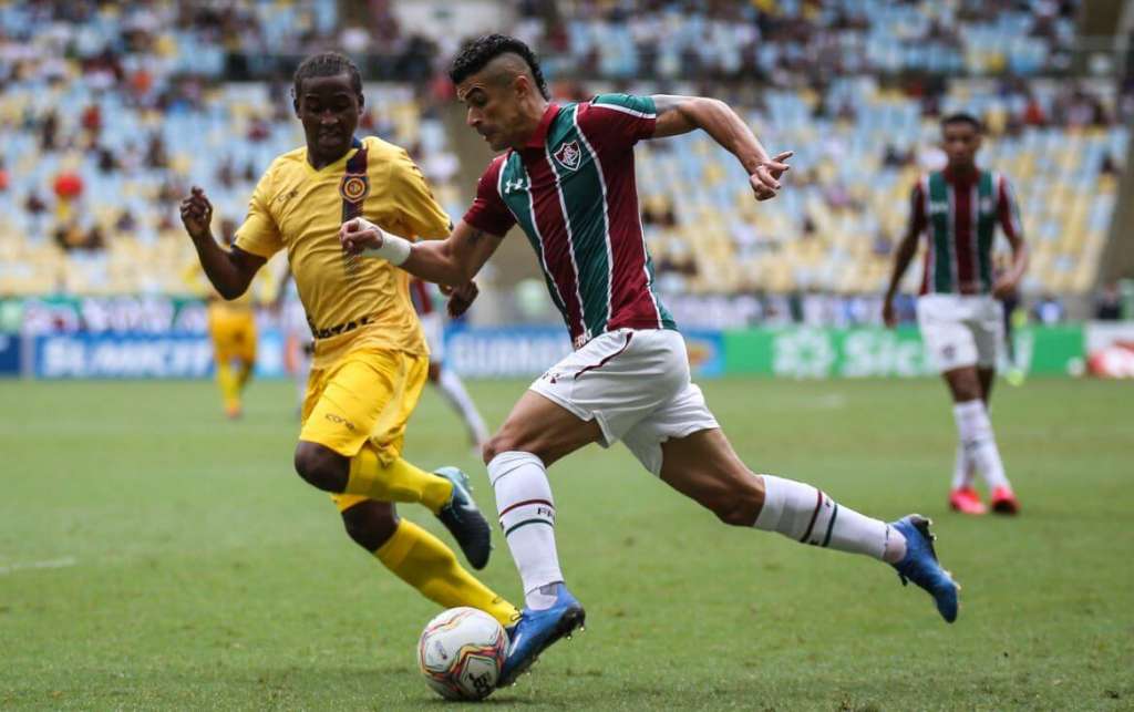 O lateral Egídio alertou para a desatenção do Fluminense no início dos jogos (Foto: Lucas Merçon/Fluminense)