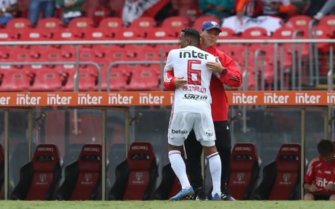 Diniz exalta boas chances do São Paulo e admite queda de rendimento no 2º tempo