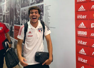 Igor Gomes dá razão a Diniz por bronca em jogadores do São Paulo