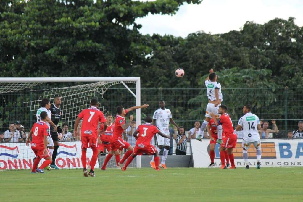 O Comercial venceu o Capivariano e entrou no G8(Foto: Rafael Alves/Comercial)