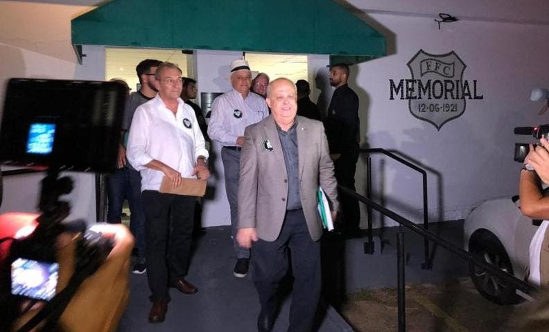 Com apoio de multicampeão, Norton Boppré é eleito presidente do Figueirense