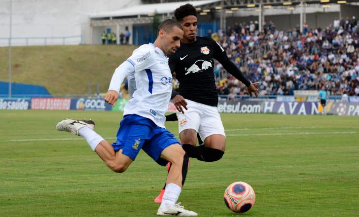 Volante do Santo André fala em se impor contra o Goiás pela Copa do Brasil