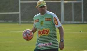 Clube do Paulista vence mais uma e chega a 16 jogos sem perder em casa
