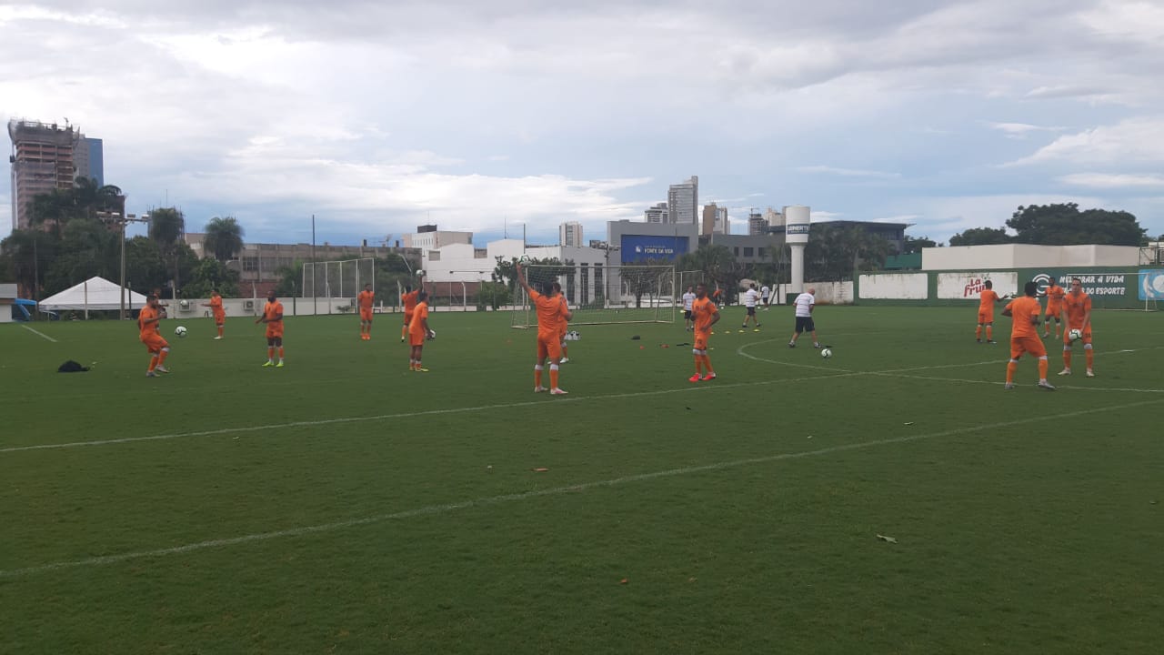 Atlético-GO x Santa Cruz-PE – Duelo de líderes estaduais pela Copa do Brasil