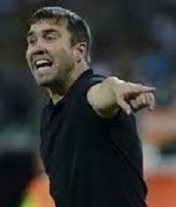 Coudet, com o seu Inter, ensina a treinadorzada como se faz futebol