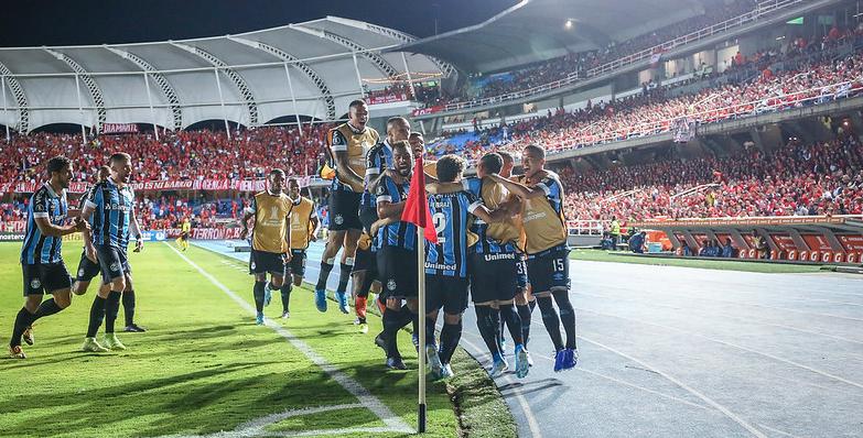 América de Cali-COL 0 x 2 Grêmio – Com gol polêmico, Tricolor vence na estreia