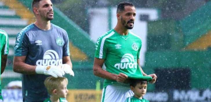Catarinense: Trio é julgado, suspenso e desfalca Chapecoense na luta contra queda