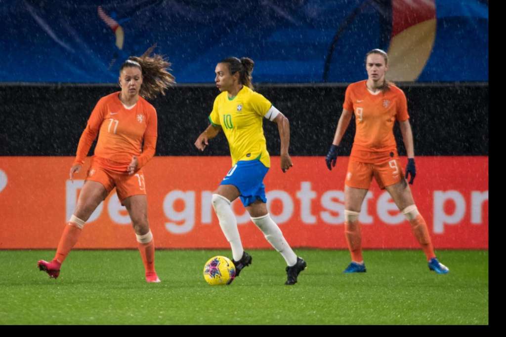 Marta atuou 45 minutos contra a Holanda (Foto: A2M/CBF)