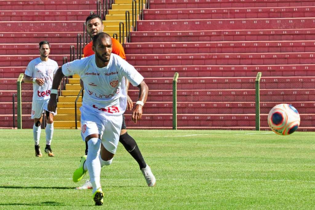 Richarlyson marcou o gol do triunfo diante do Desportivo Brasil (Foto: Bruno Freitas/ Noroeste) 