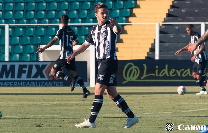 Catarinense: Diretoria do Figueirense se apresenta aos atletas e meia comemora fase