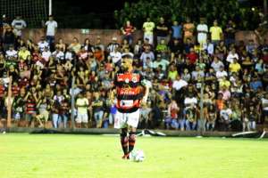 Sul-Mato-Grossense: Camisa 10, Salomão chama a atenção no líder Águia Negra