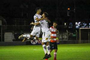 Paulista A3: Técnico mira 4ª vitória seguida e crava: 'Comercial briga por título'