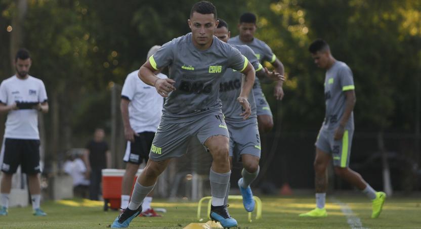 It’s Time! Treino do Vasco tem momento UFC com briga entre jogadores