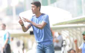 Técnico do Guarani ignora liderança e 