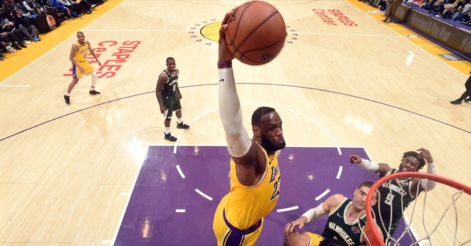 Coronavírus faz NBA pedir para que times se preparem para jogar sem público