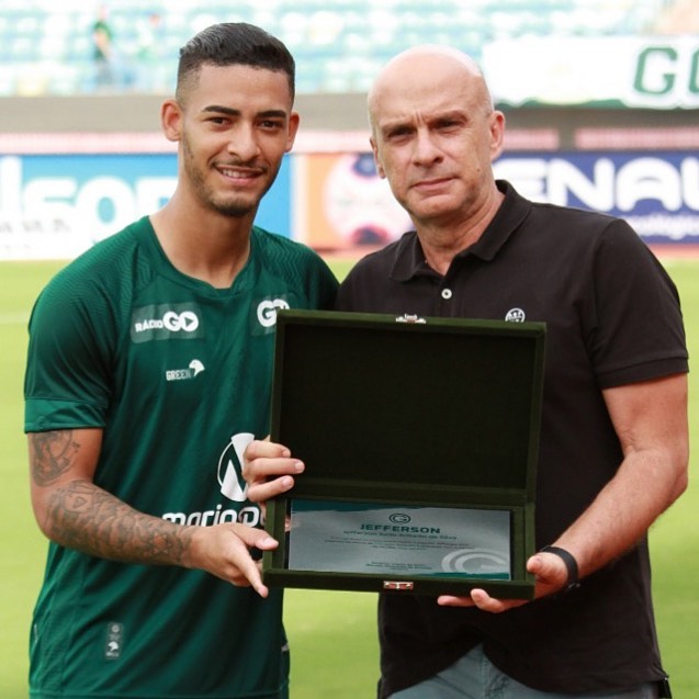 GOIANO: Jaraguá vence e assume a ponta; Mike marca e Goiás vence