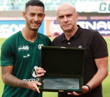 Jefferson com placa comemorativa