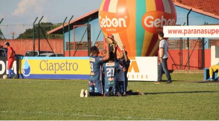 PARANAENSE: Paraná e Cianorte vencem e se firmam dentro do G-8