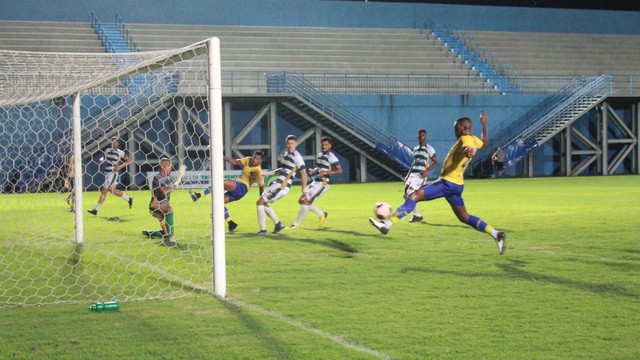 AMAZONENSE: Com gol no final, Nacional vence de virada e larga bem o returno