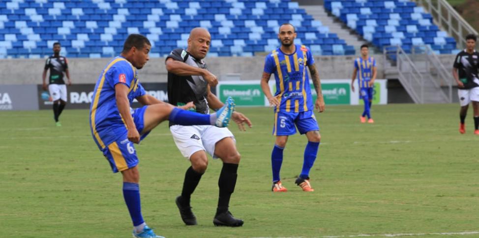 MATO-GROSSENSE: Mixto bate Poconé e deixa a zona de rebaixamento