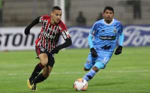 Após derrota na Libertadores, São Paulo visita o desesperado Botafogo-SP