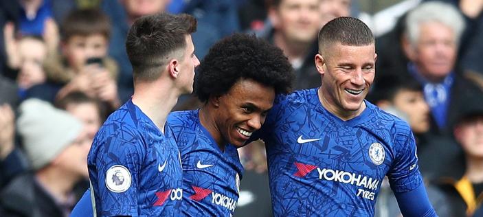 INGLÊS: Com gol de Willian, Chelsea faz 4 a 0 no Everton e se aproxima do Leicester