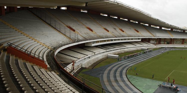 Paraense: Queda de reboco no Mangueirão pode adiar clássico Re-Pa