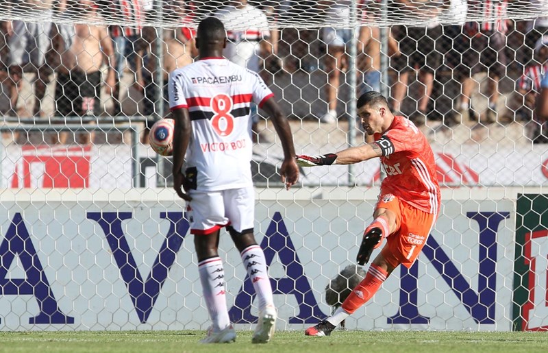 Tiago Volpi minimiza derrota e diz que São Paulo está no caminho certo