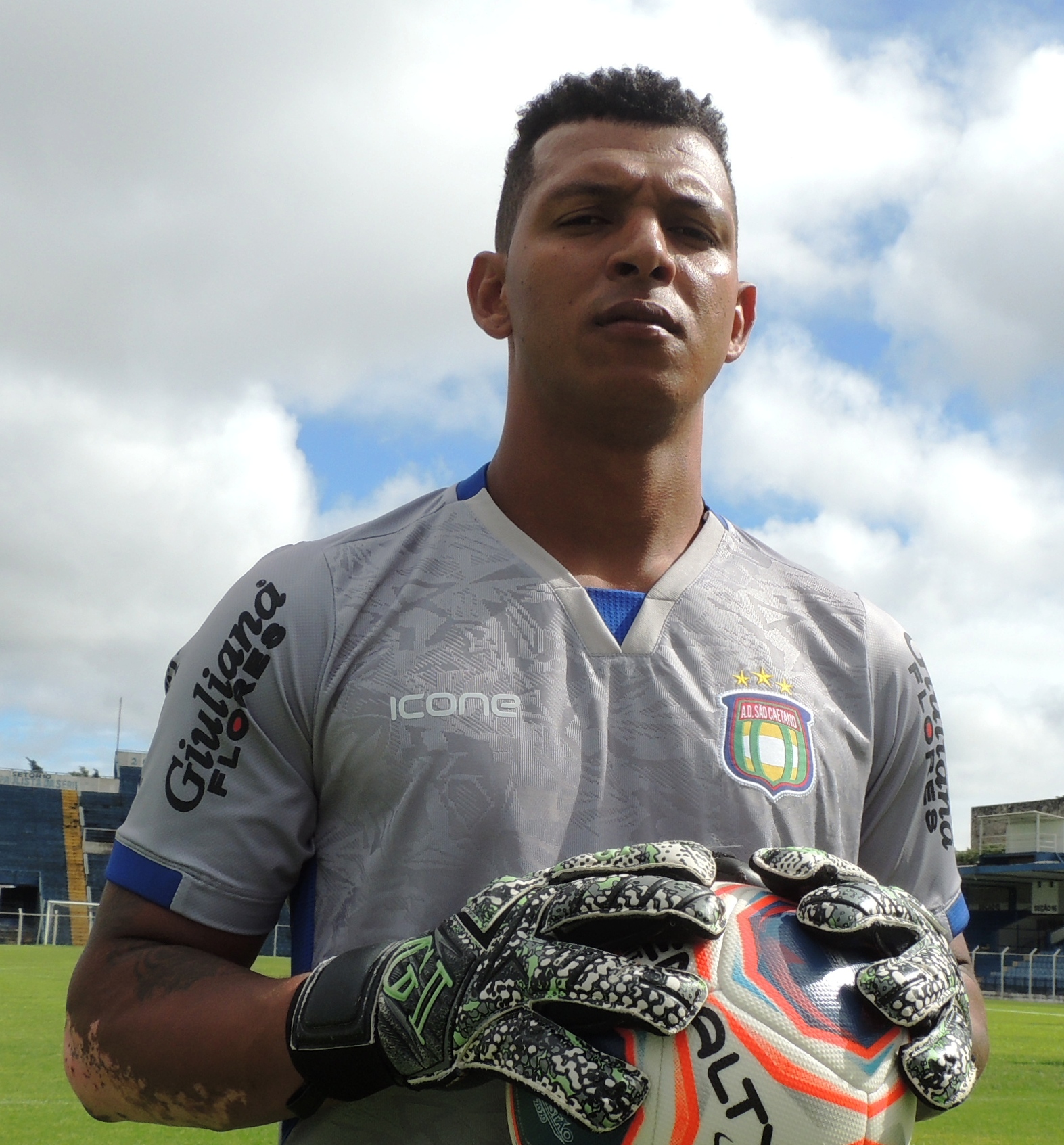 Paulista A2: Goleiro se especializa em defender penalidades no São Caetano