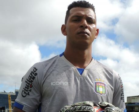 Luiz Daniel foi fundamental na vitória diante do Atibaia (Foto: Fabrício Cortinove/São Caetano)