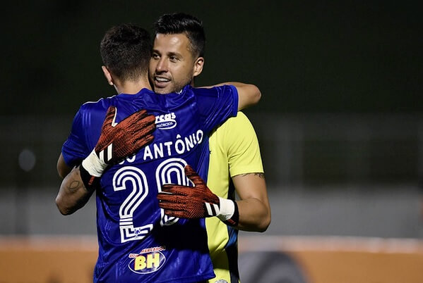 Mineiro: Goleiro do Cruzeiro ironiza comemoração de atleticanos por vitória