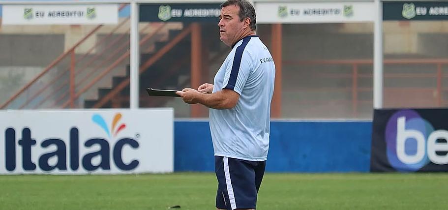 Pintado elogia torcida e valoriza poder de reação do Água Santa