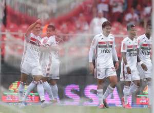 Com Libertadores e Paulistão, São Paulo inicia sequência de quatro jogos no Morumbi