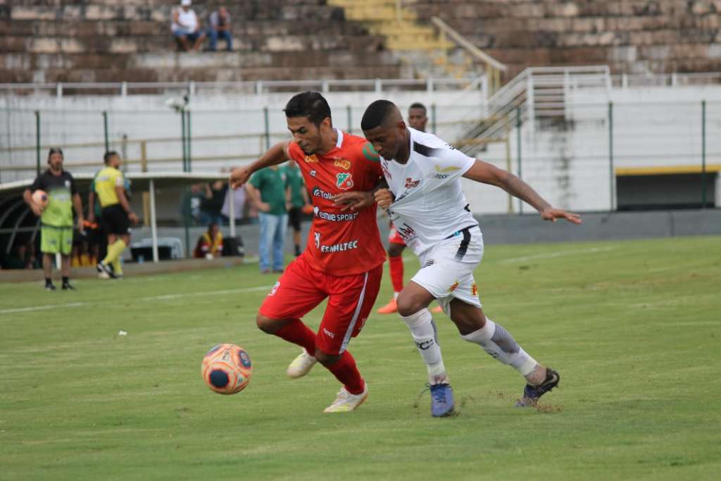 Na cola do líder, Velo Clube recebe o freguês EC São Bernardo no Benitão
