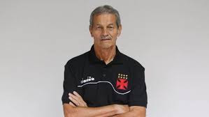 Silveira em foto recente trabalhando no Vasco