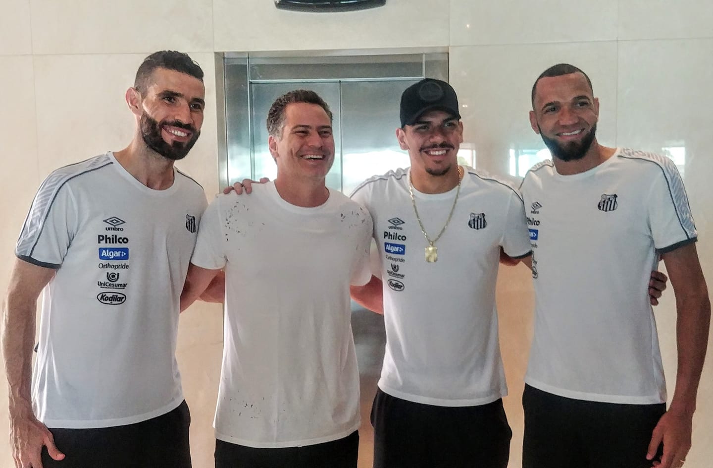 Com ótimas campanhas na divisão, Júlio Sérgio analisa propostas na Série D