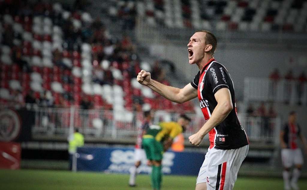 Grampola está na mira do Criciúma. Foto: Beto Lima