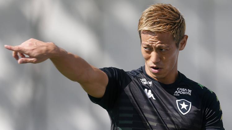 Honda pode enfim estrear pelo Botafogo (Foto: Vitor Silva / Botafogo)