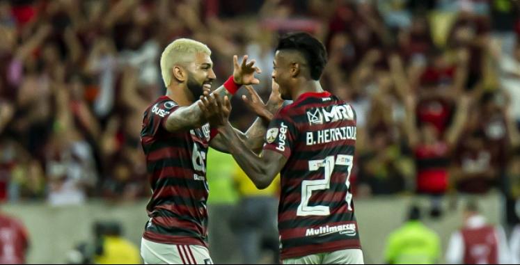 Com CNH falsa, atacante do Flamengo é esperado na Polícia para depor
