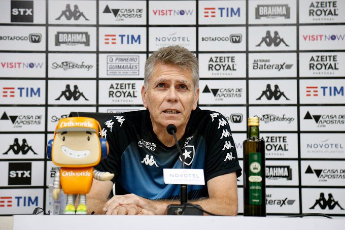 Autuori diz que Honda estreia pelo Botafogo mesmo sem presença da torcida