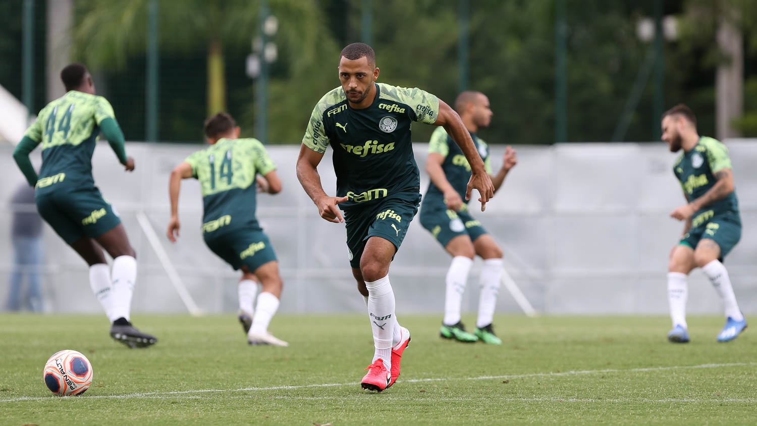 Paulistão: No Palmeiras, Vitor Hugo ganha primeira chance como titular na temporada