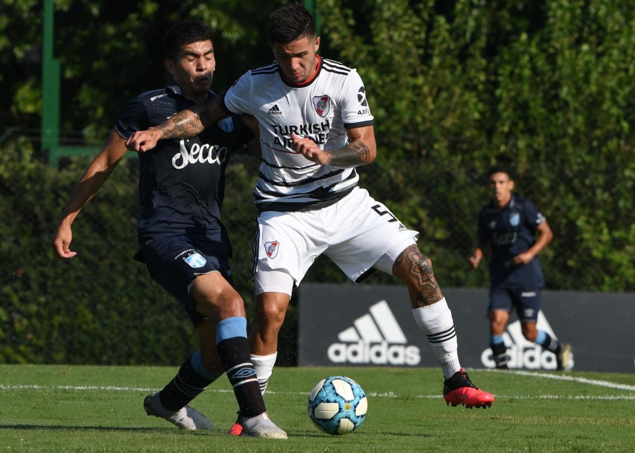 River Plate se recusa a jogar torneio na Argentina e recebe apoio de Maradona