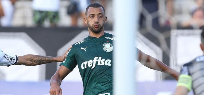 Vitor Hugo lamenta empate do Palmeiras, mas festeja 1º jogo como titular em 2020