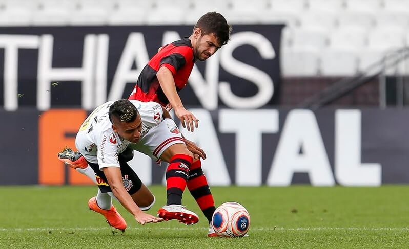 Corinthians e Ituano ficaram no empate em Itaquera (Foto: Miguel Schincariol)