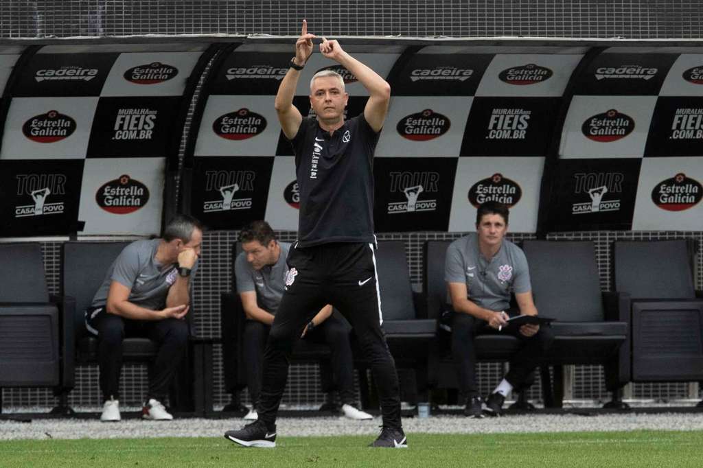 Tiago Nunes falou sobre a possibilidade dos estaduais serem paralisados (Foto: Daniel Augusto Jr/Corinthians)