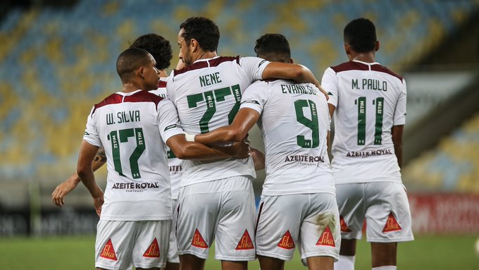 Com início promissor no Fluminense, Evanilson celebra parceria com o meia Nenê