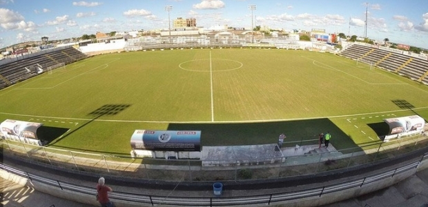 Federação Alagoana de Futebol vai ‘na contra-mão’ do coronavírus e mantém estadual