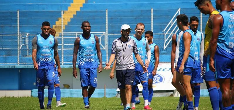 Capixaba: Com grande trabalho de Rodrigo Fonseca, Vitória garante vaga com 100%