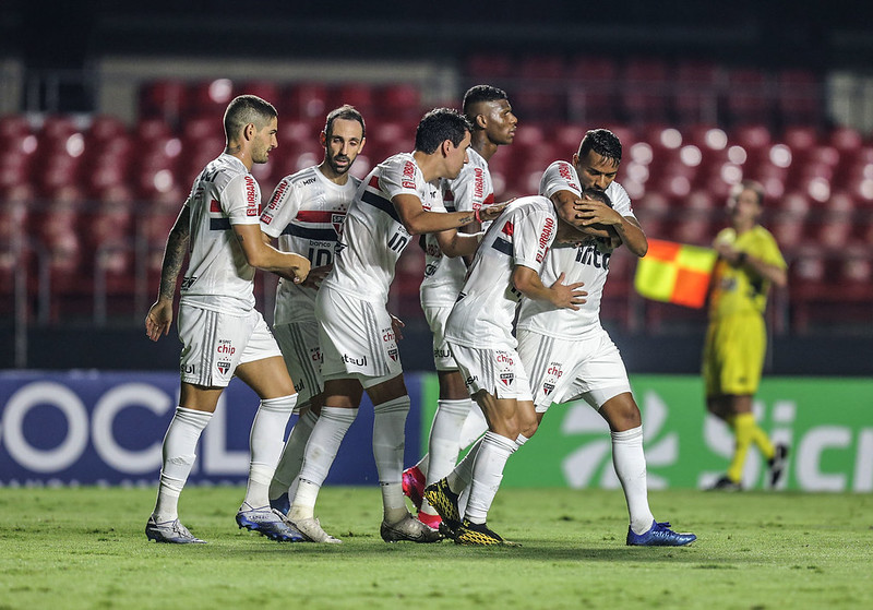 Embalado, São Paulo tenta não perder o ritmo com pausa nos campeonatos