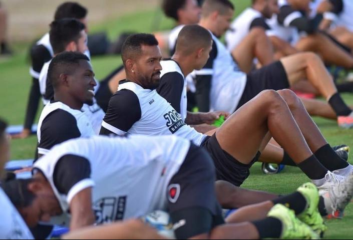 ​Paraibano: Meia quer grande jogo do Botafogo diante do Sousa em decisão no estadual
